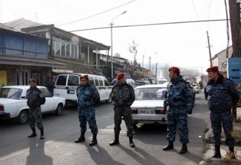 В дом Роберта Кочаряна бросили гранату