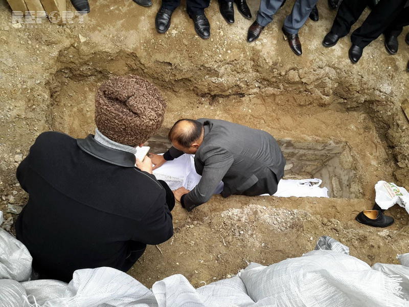 Tofiq Hacıyevlə vida mərasimi keçirilir
