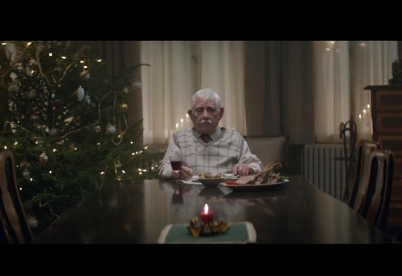 Эта трогательная реклама заставит вас поменять планы на Рождество