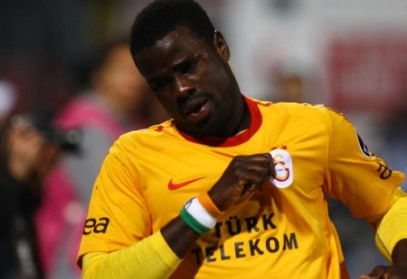 Emanuel Ebue çətin vəziyyətdə