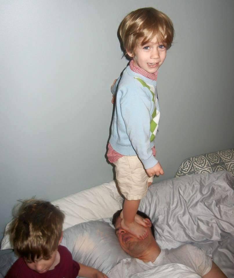 Самые смешные и правдивые фотографии из жизни родителей
