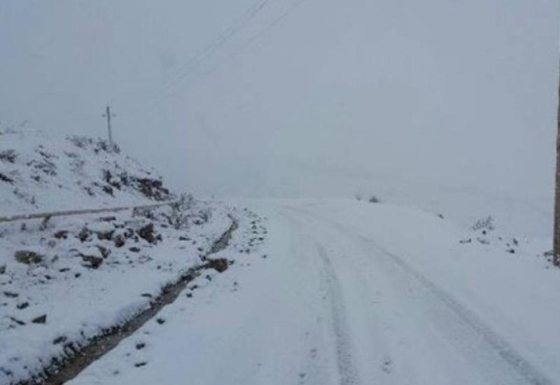 Azərbaycana yağan qar 9 kənddə həyatı çətinləşdirdi