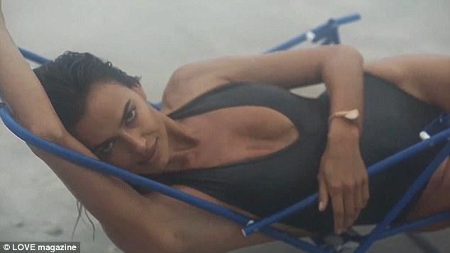 Ирина Шейк в очень откровенном видео