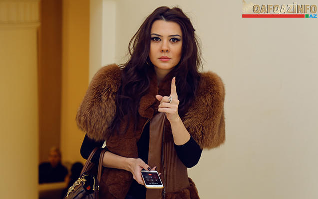 Oksana geyimlərinə nə qədər pul xərcləyir?