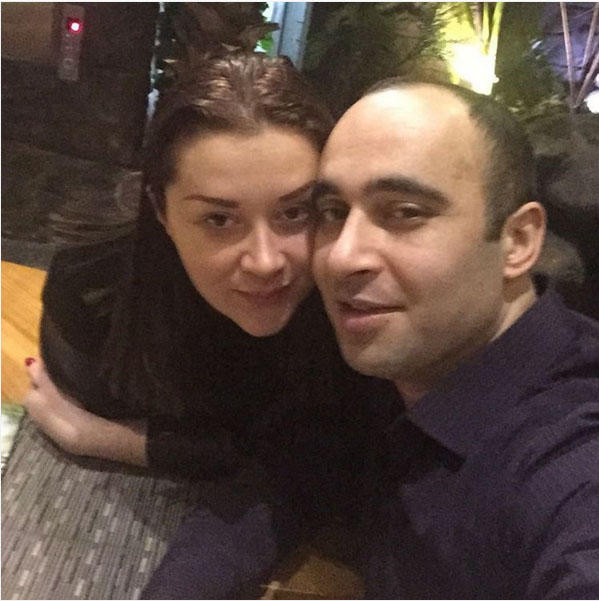 Xatirə həyat yoldaşı ilə yeni fotosunu paylaşdı