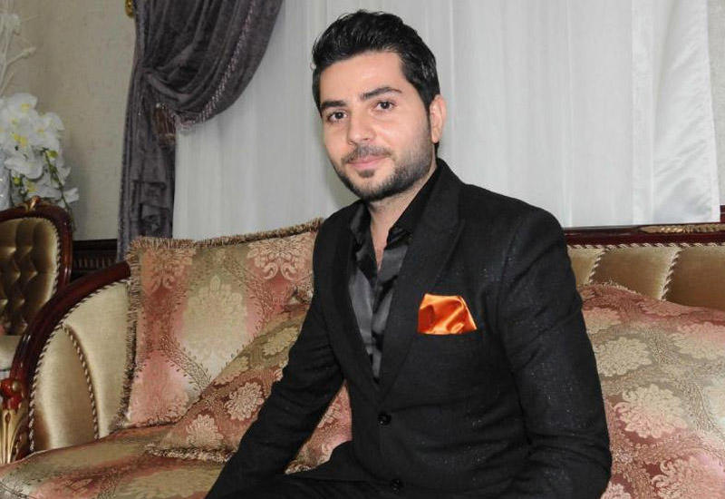 Elçin Cəfərov heyranlarını sevindirdi