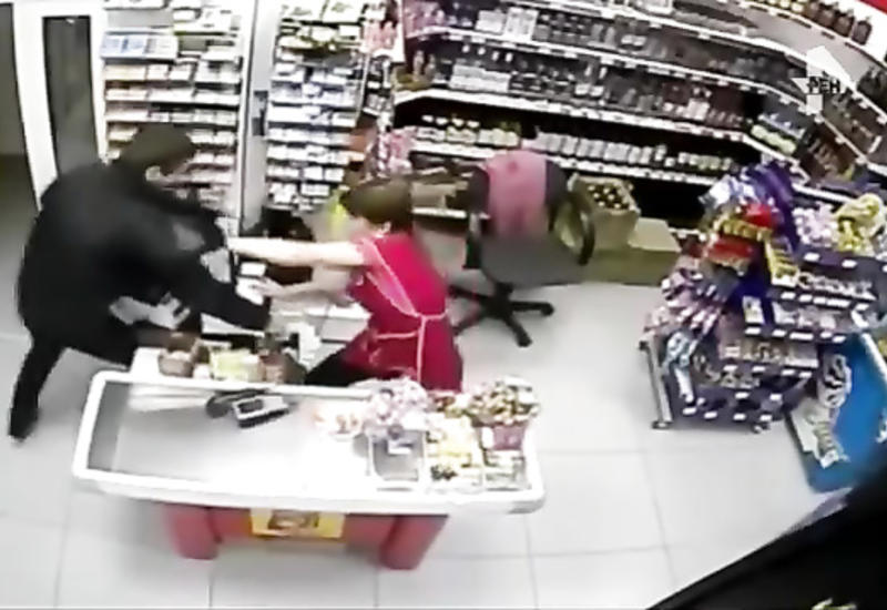 Грабитель очень пожалел, что зашел в этот магазин
