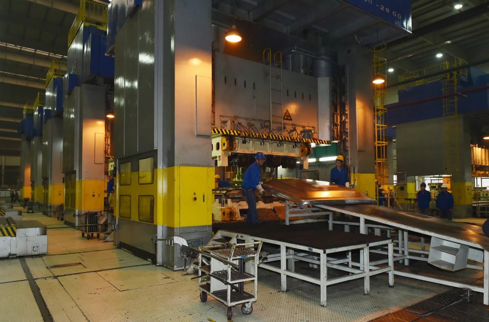 Президенту Ильхаму Алиеву вручен диплом Почетного профессора по истории Университета Ренмин в Китае