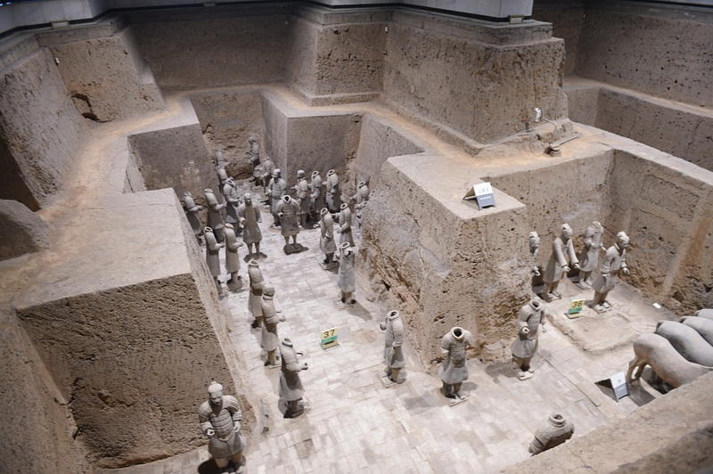 Президенту Ильхаму Алиеву вручен диплом Почетного профессора по истории Университета Ренмин в Китае