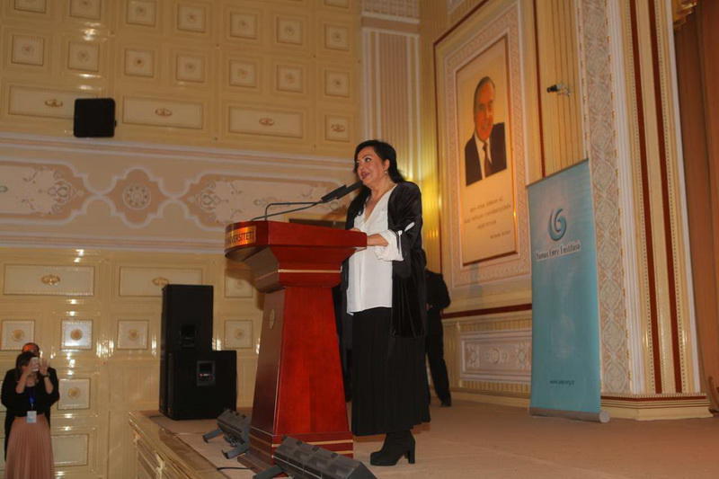 Türkan Şoray Bakıda qızıl medal aldı