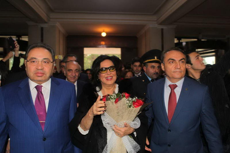 Türkan Şoray Bakıda qızıl medal aldı