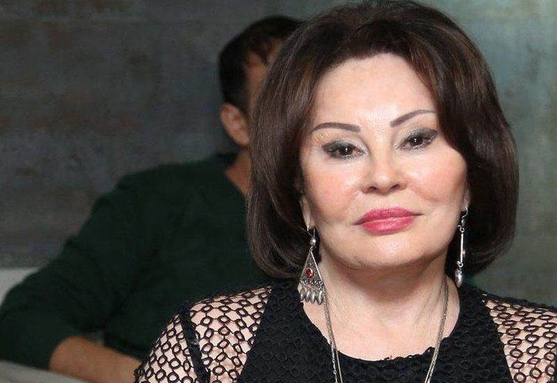 Amaliya Pənahovanın yeni görünüşü