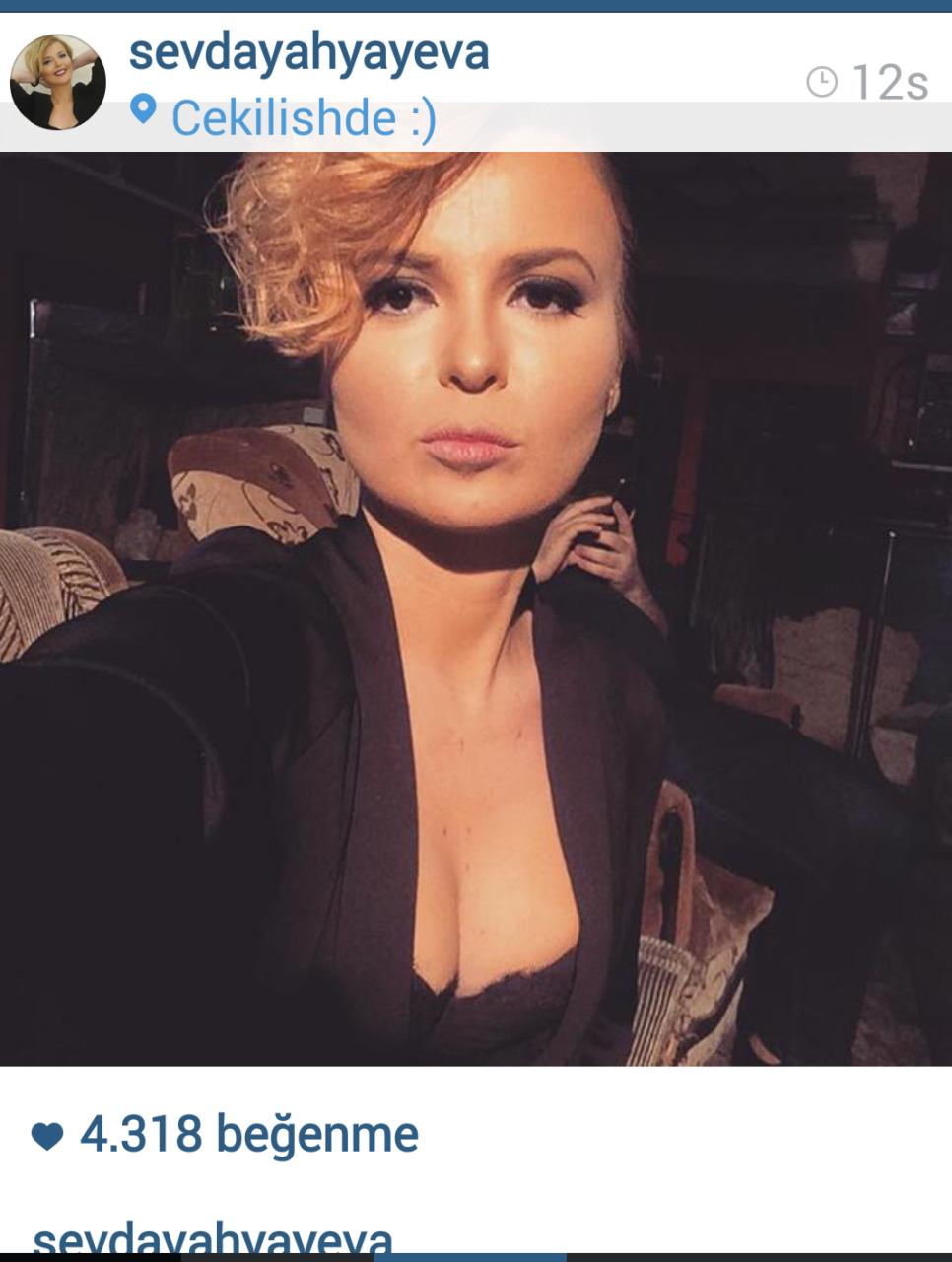 Sevda Yəhyayevanın sinə dekoltesi