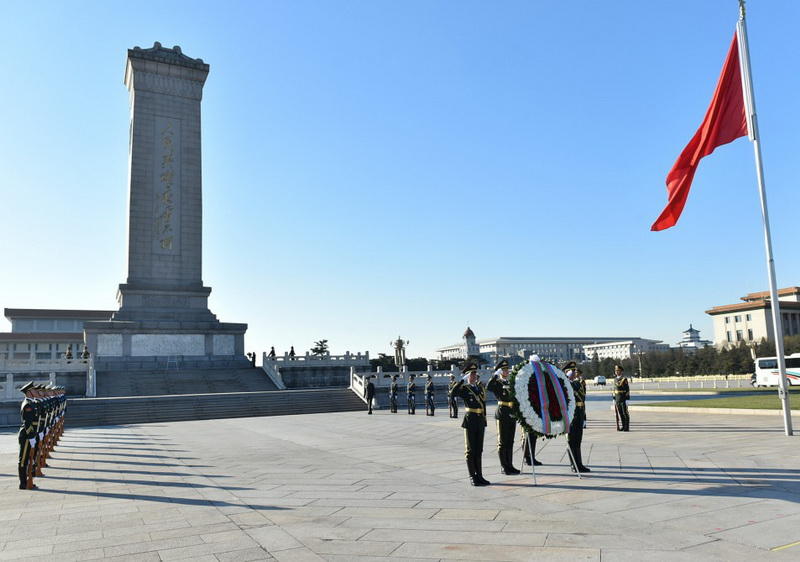 Президенту Ильхаму Алиеву вручен диплом Почетного профессора по истории Университета Ренмин в Китае