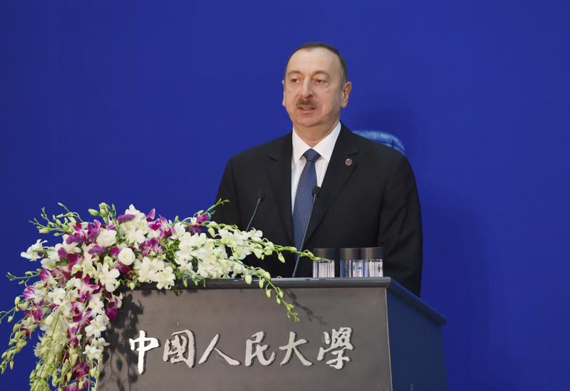 Президент Ильхам Алиев: "Мы хотим видеть в Азербайджане больше китайских компаний, работающих в различных отраслях"