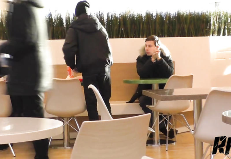 Люди в кафе были поражены увиденным