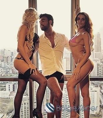 17 yaşında müəlliməsi ilə yatan modeldən