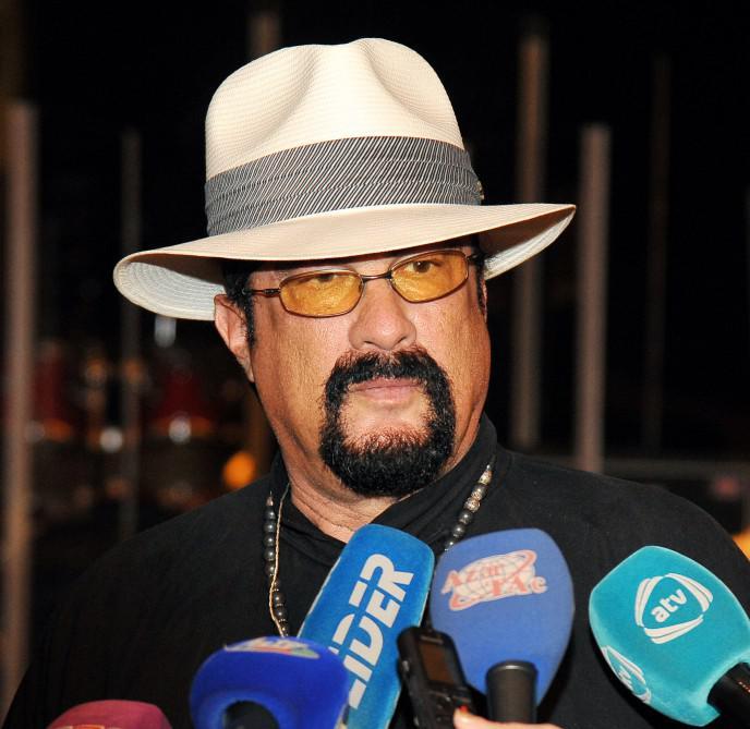 Heydər Əliyev Mərkəzində Stiven Siqalın konserti olub