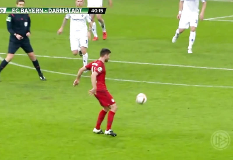 Блестящий дальний удар от Хаби Алонсо