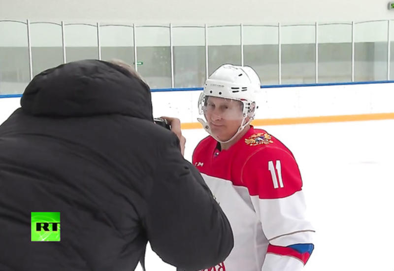 Владимир Путин провел в Сочи тренировку по хоккею