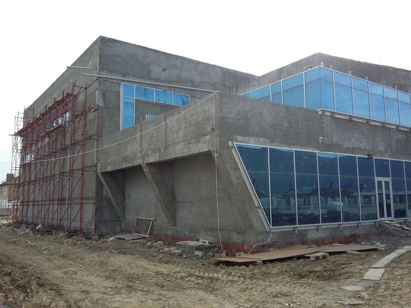 В бакинском поселке строят спортобъект