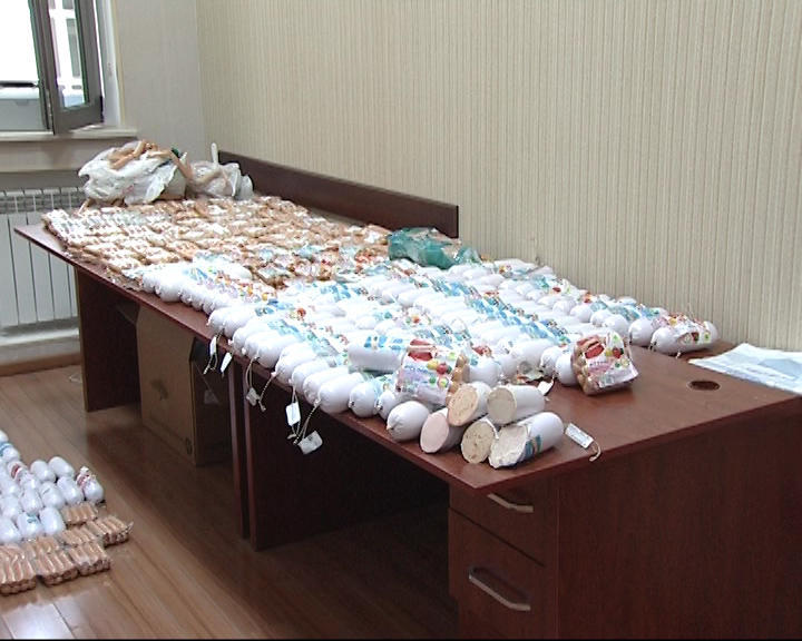 В Баку задержаны лица, продававшие просроченные колбасные изделия