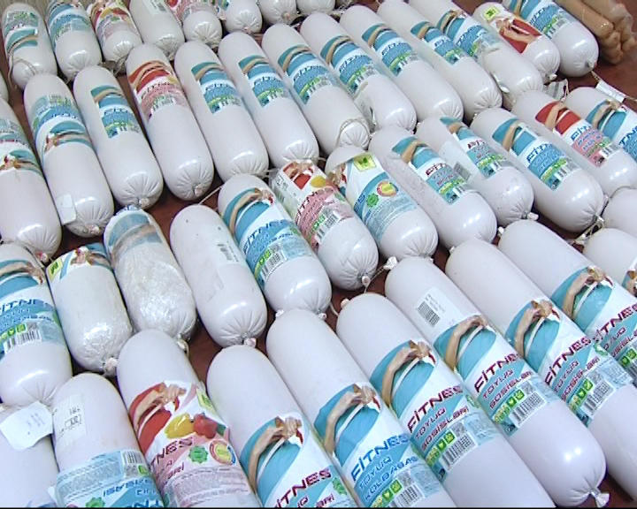 В Баку задержаны лица, продававшие просроченные колбасные изделия