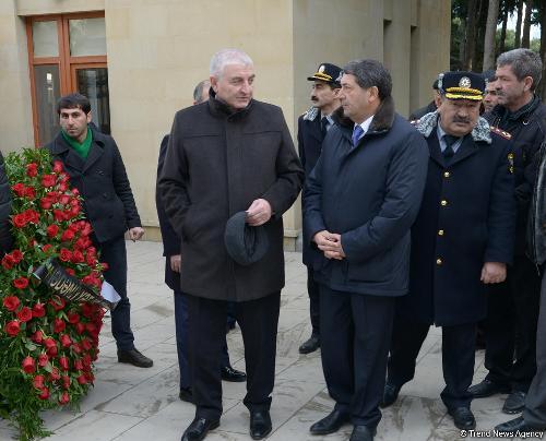 Zəlimxan Yaqub dəfn edildi