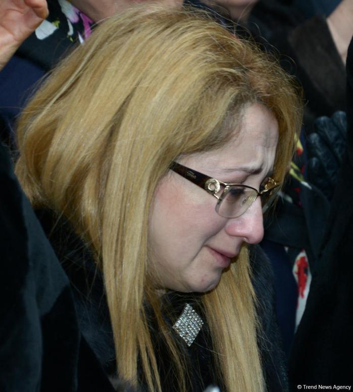 Zəlimxan Yaqub dəfn edildi