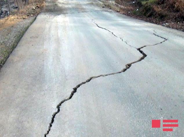 Astarada dağ yolu sürüşdü