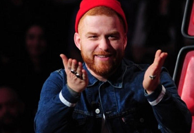 Gökhan filmə çəkilir