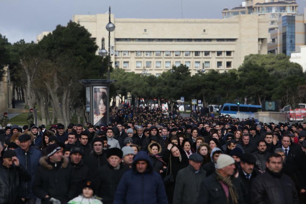Azərbaycan xalqı şəhidlərin parlaq xatirəsini ehtiramla yad edir