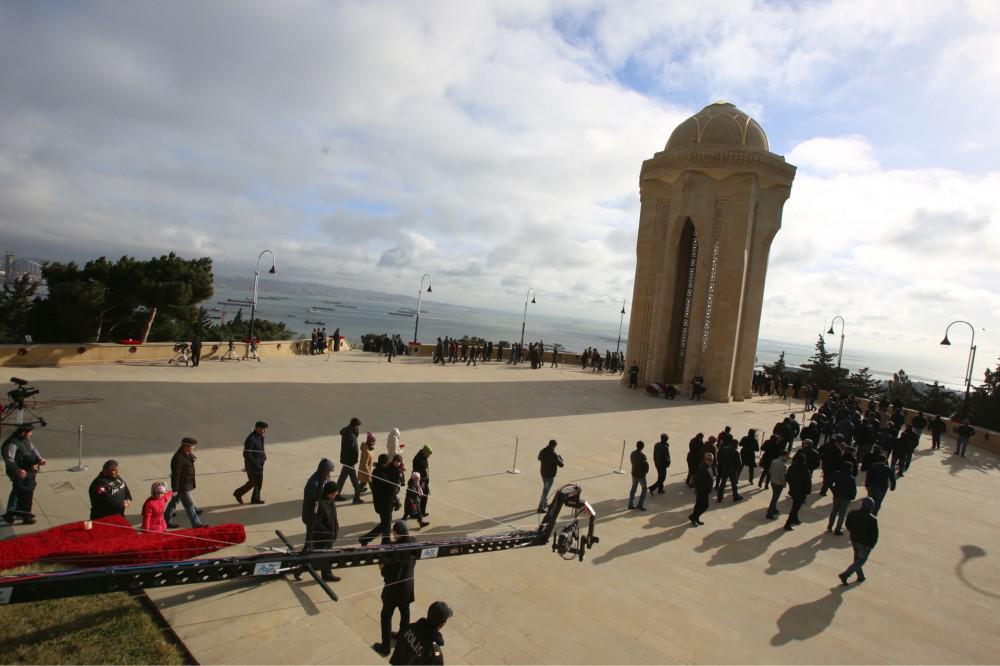 Azərbaycan xalqı şəhidlərin parlaq xatirəsini ehtiramla yad edir