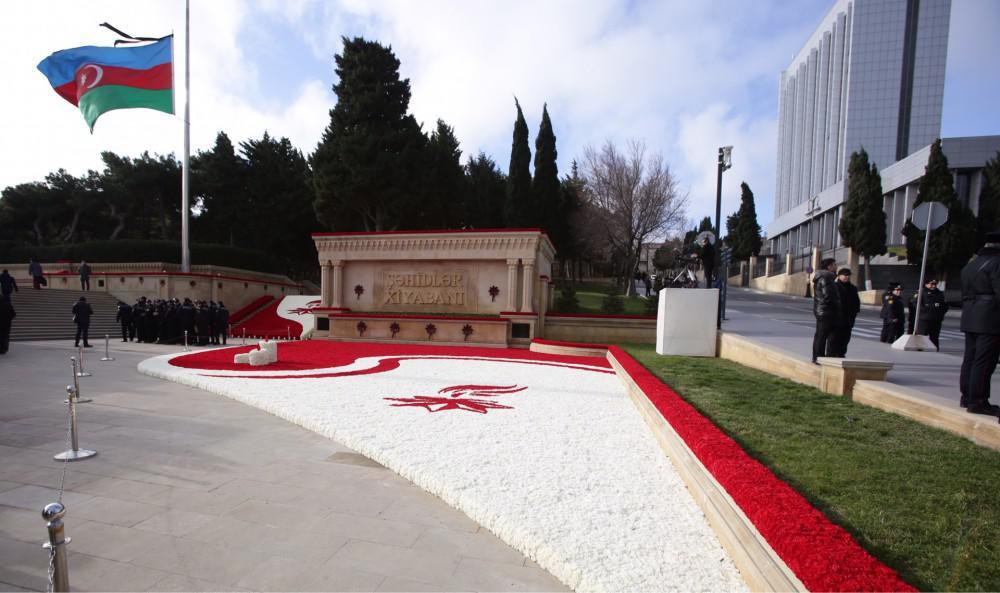 Azərbaycan xalqı şəhidlərin parlaq xatirəsini ehtiramla yad edir