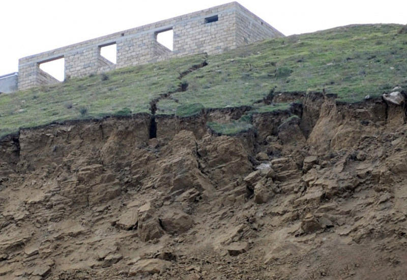 DİQQƏT! Bakının bu ərazilərində təhlükəli vəziyyət yaranıb