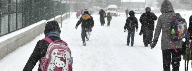 Türkiyədə güclü qar təhsilə də zərbə vurdu