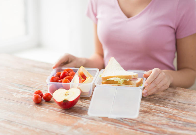 Ученые: Каждая третья женщина всю жизнь сидит на диете