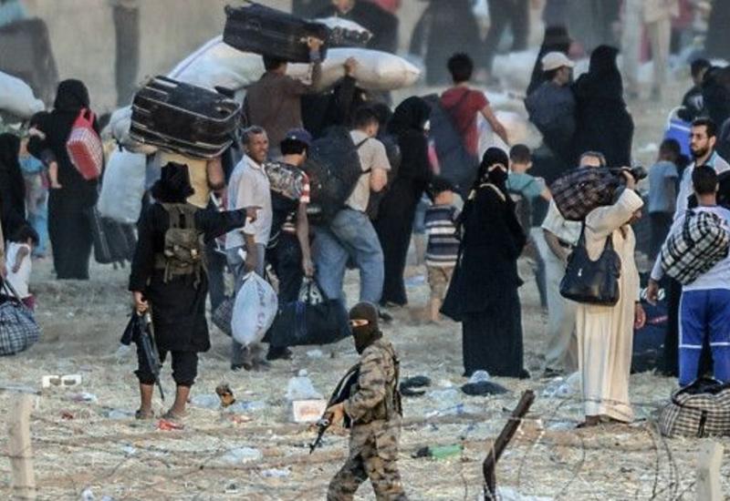 Suriyadan 10 min nəfər Türkiyə sərhədlərinə axışdı