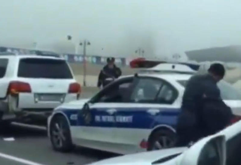 Yol polisinin avtomobilini çəkiclə əzən şəxsdən narkotik çıxdı