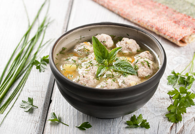 Суп с фрикадельками: диетический рецепт для тех, кто устал от вредной пищи