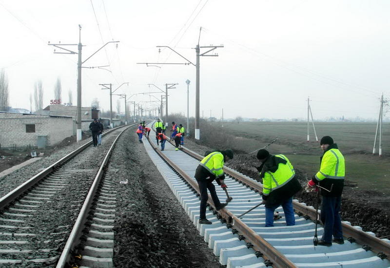 Продолжается ремонт железной дороги Баку - Беюк Кесик