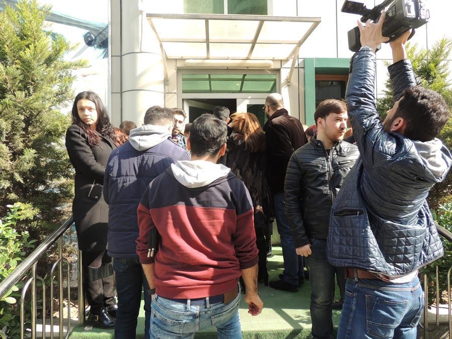 İlhamə Quliyevanın evinin qarşısından