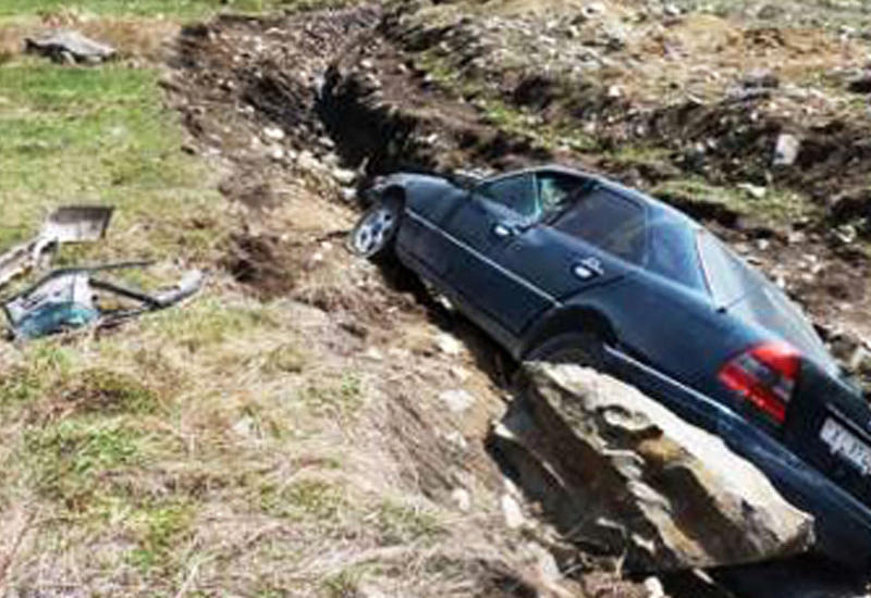 В Гёйчае перевернулся Mercedes, двое погибших