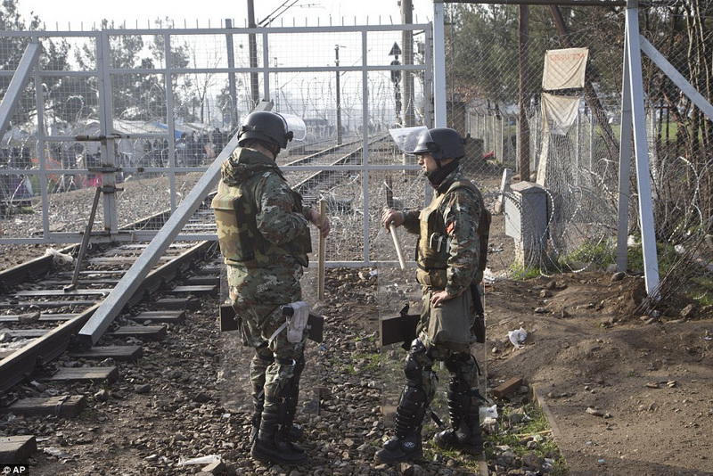 Miqrantlara qarşı hasar çəkildi