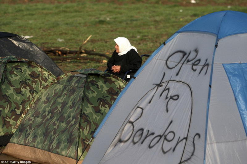 Miqrantlara qarşı hasar çəkildi