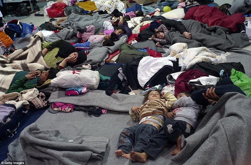 Miqrantlara qarşı hasar çəkildi