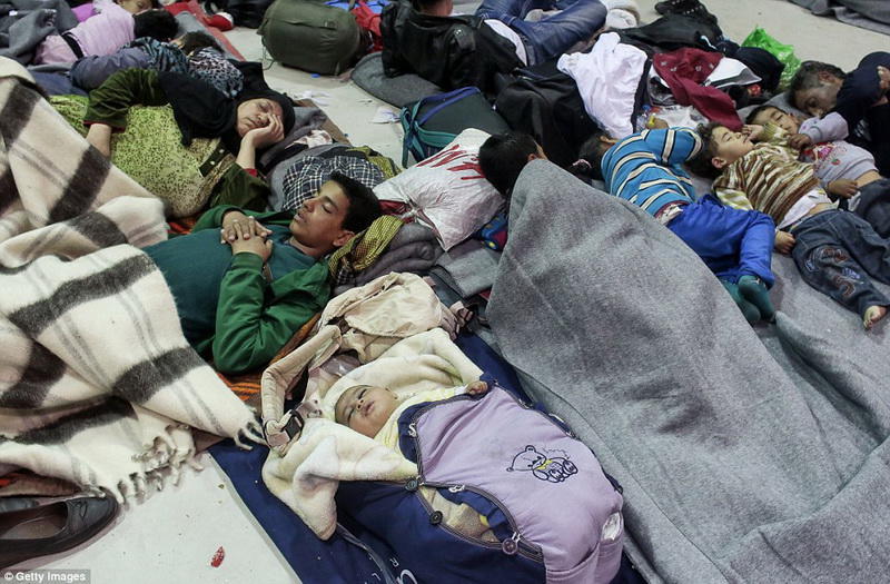 Miqrantlara qarşı hasar çəkildi