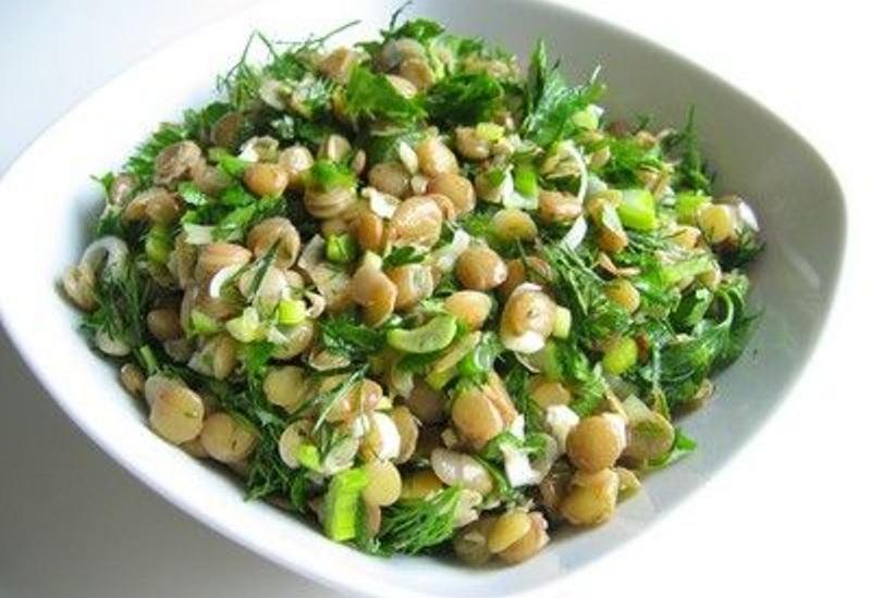 İspanaq salatı