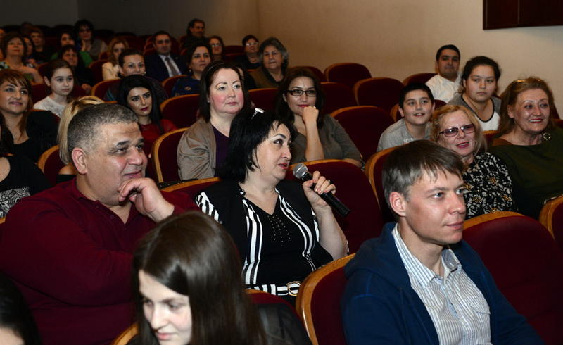 Ирана Тагизаде и другие в эксперименте Русской драмы "Открытый диалог"