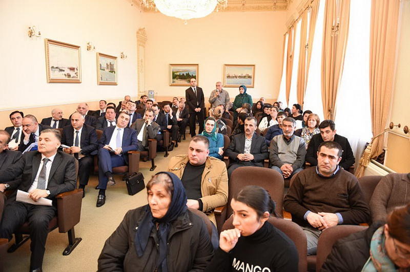 В честь погибших нефтяников воздвигнут памятник